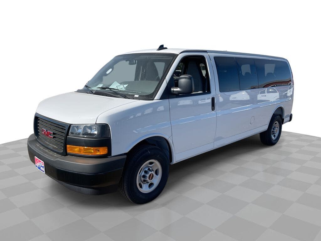 2025 GMC Savana LS 3500 RWD
