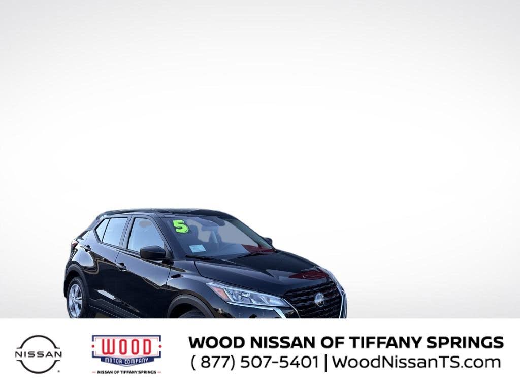 2025 Nissan Kicks Play S FWD