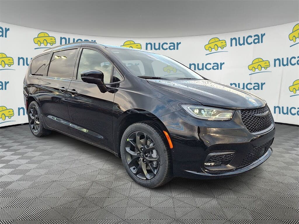 2026 Chrysler Pacifica Select AWD