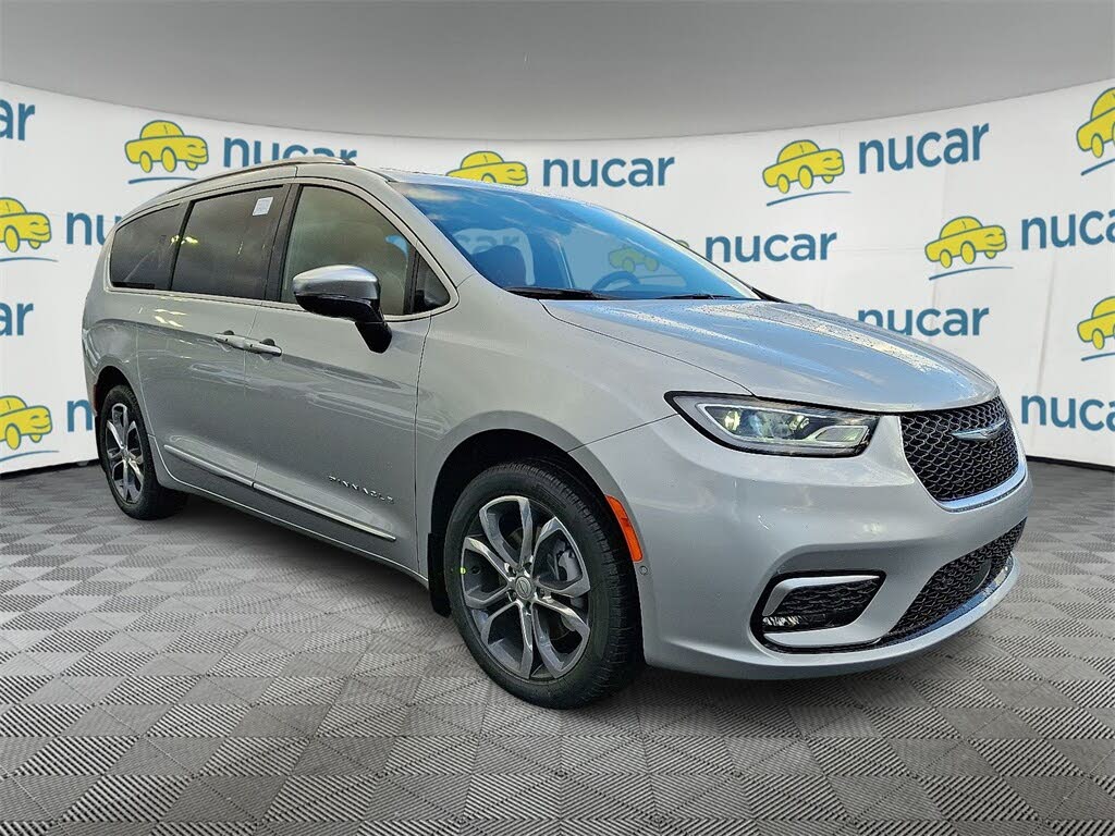 2026 Chrysler Pacifica Pinnacle AWD