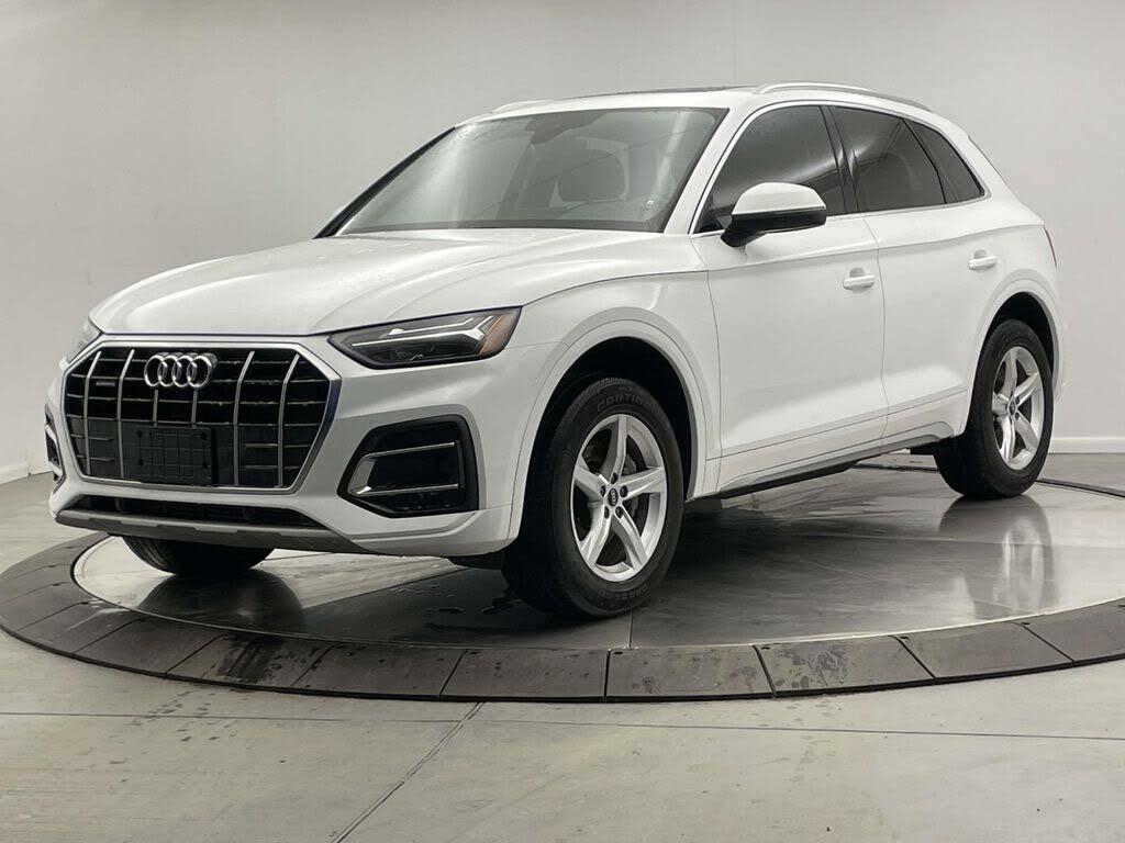 2022 Audi Q5 quattro Premium 40 TFSI