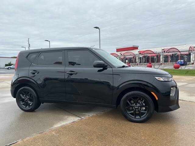 2022 Kia Soul LX FWD