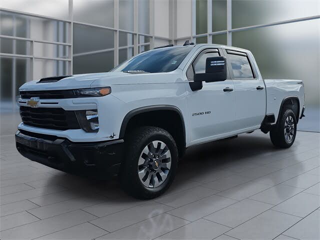 2024 Chevrolet Silverado 2500HD Custom Crew Cab 4WD