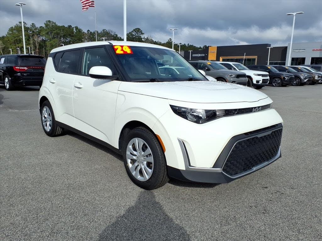 2024 Kia Soul LX FWD
