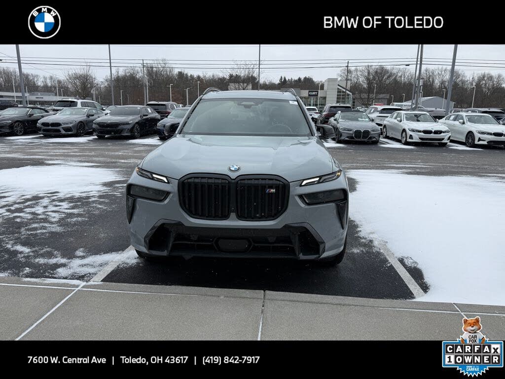 2025 BMW X7 M60i AWD