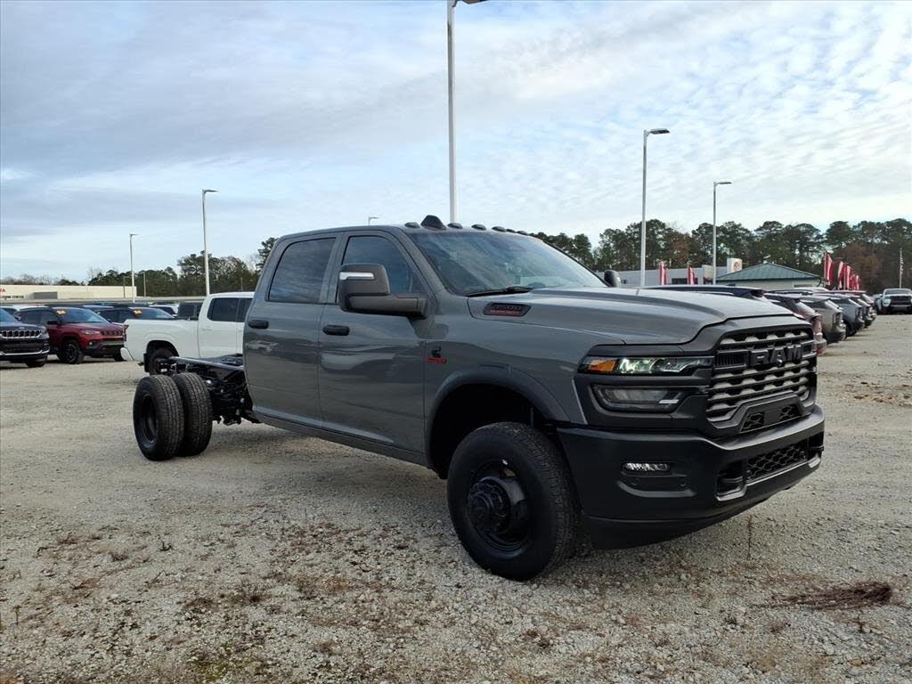 2026 RAM 3500 Chassis Tradesman Crew Cab LB DRW 4WD
