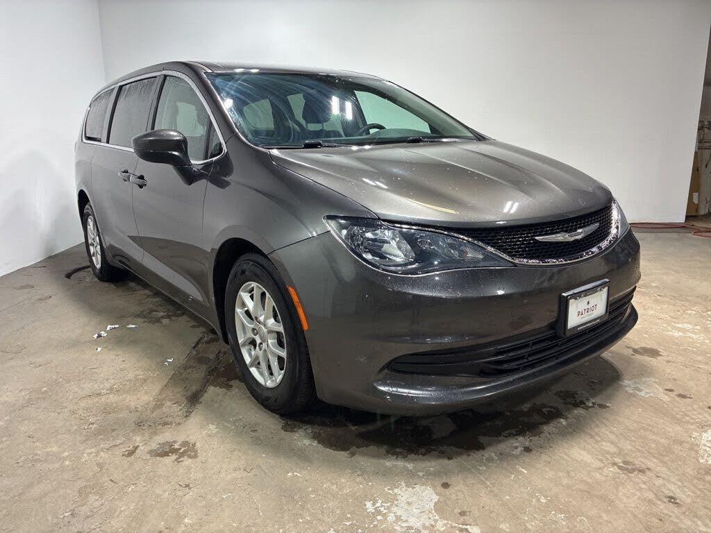 2017 Chrysler Pacifica LX FWD