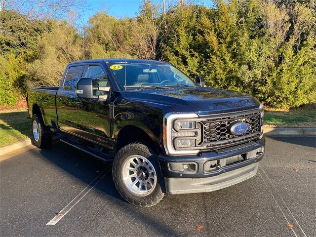 2023 Ford F-250 Super Duty Lariat Crew Cab 4WD