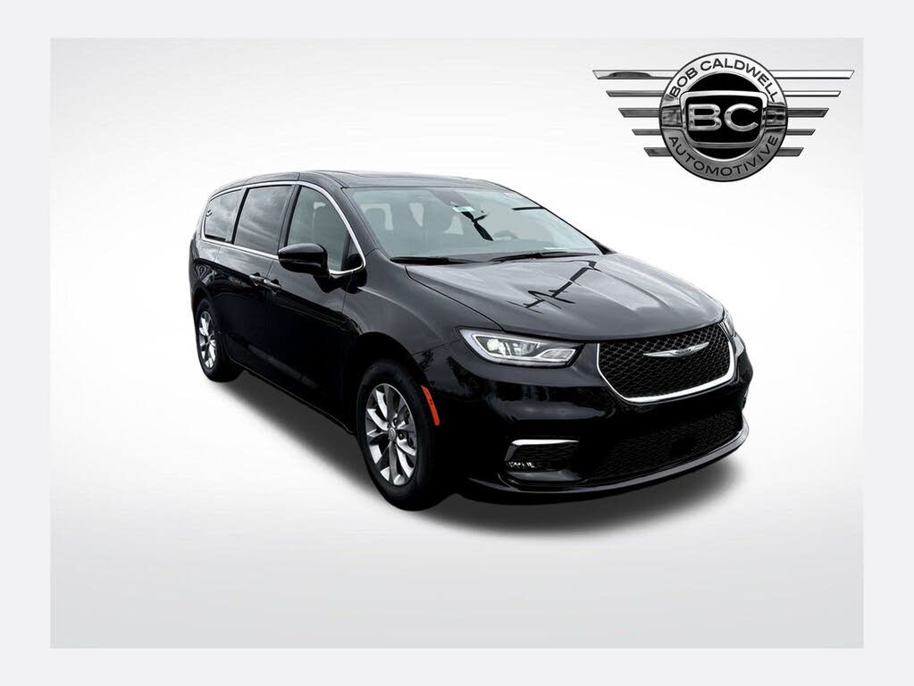 2026 Chrysler Pacifica Limited FWD