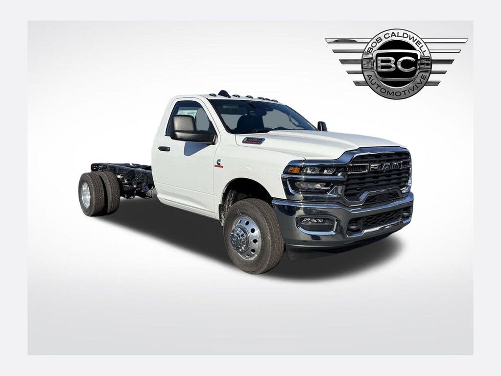 2026 RAM 3500 Chassis Tradesman Regular Cab LB DRW 4WD