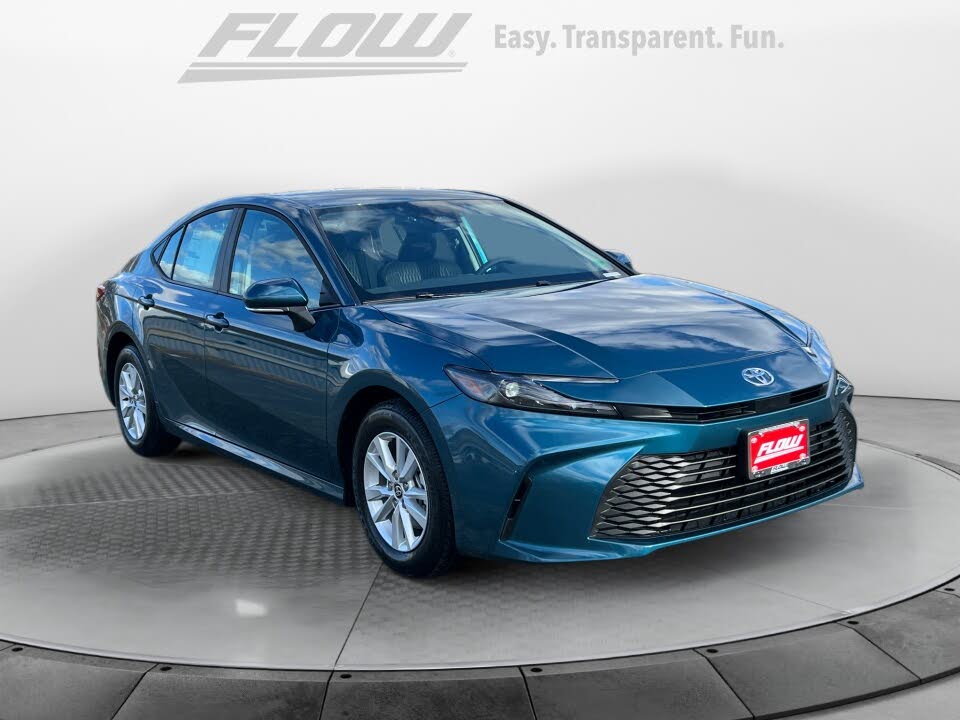 2026 Toyota Camry LE FWD