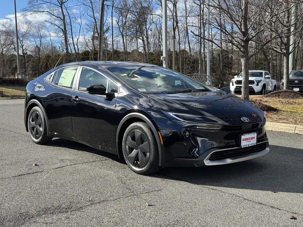 2026 Toyota Prius Plug-In Hybrid SE FWD