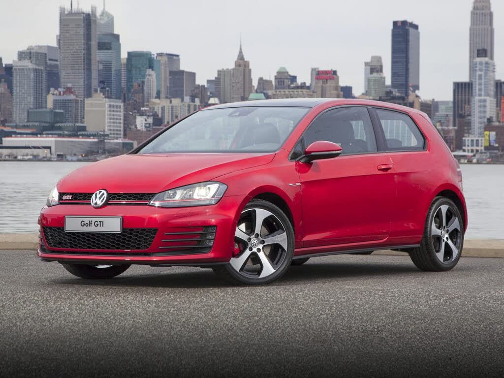 2015 Volkswagen Golf GTI 2.0T S 4-Door FWD
