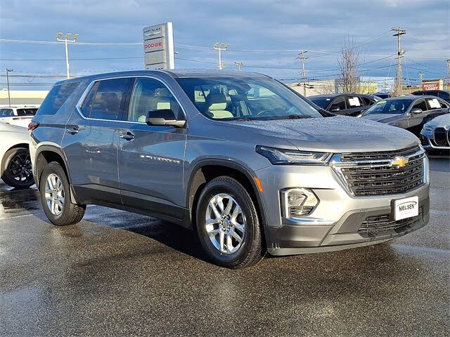 2023 Chevrolet Traverse LS AWD