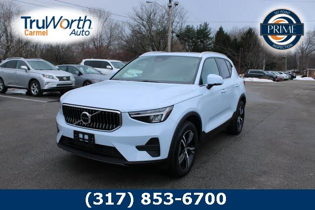 2025 Volvo XC40 B5 Core Bright Theme AWD