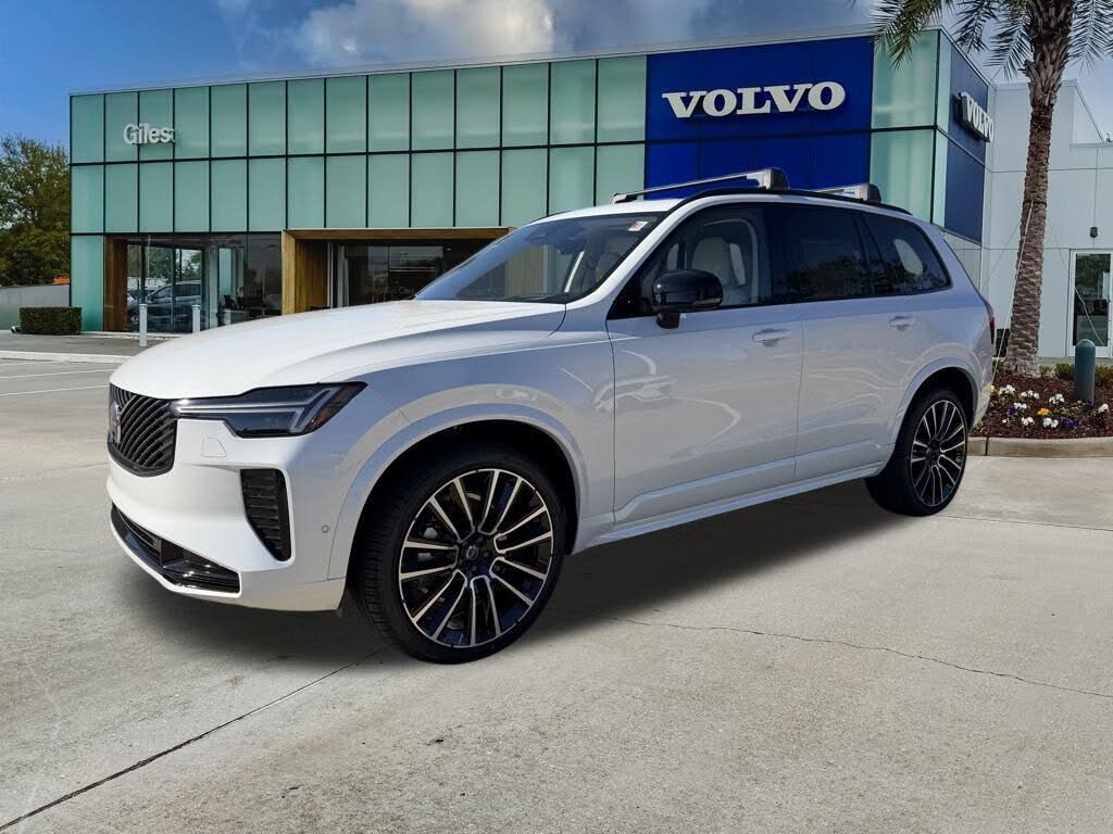 2026 Volvo XC90 B6 Ultra Dark 7-Passenger AWD