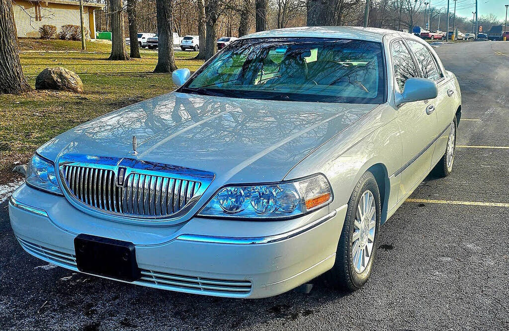 2004 Lincoln Town Car Ultimate