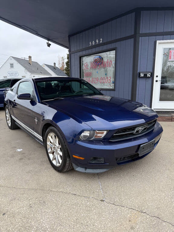 2011 Ford Mustang V6 Premium Coupe RWD