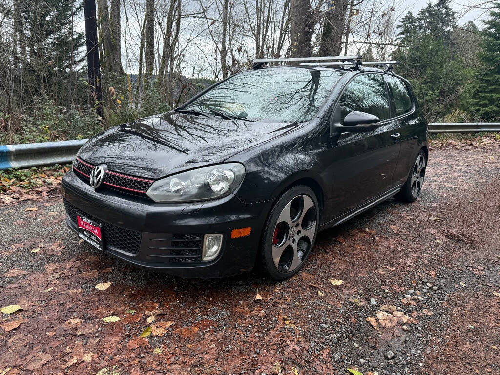 2011 Volkswagen Golf GTI 2.0T 2-Door FWD with Sunroof