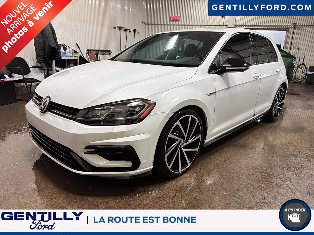 2018 Volkswagen Golf R 4-Door AWD