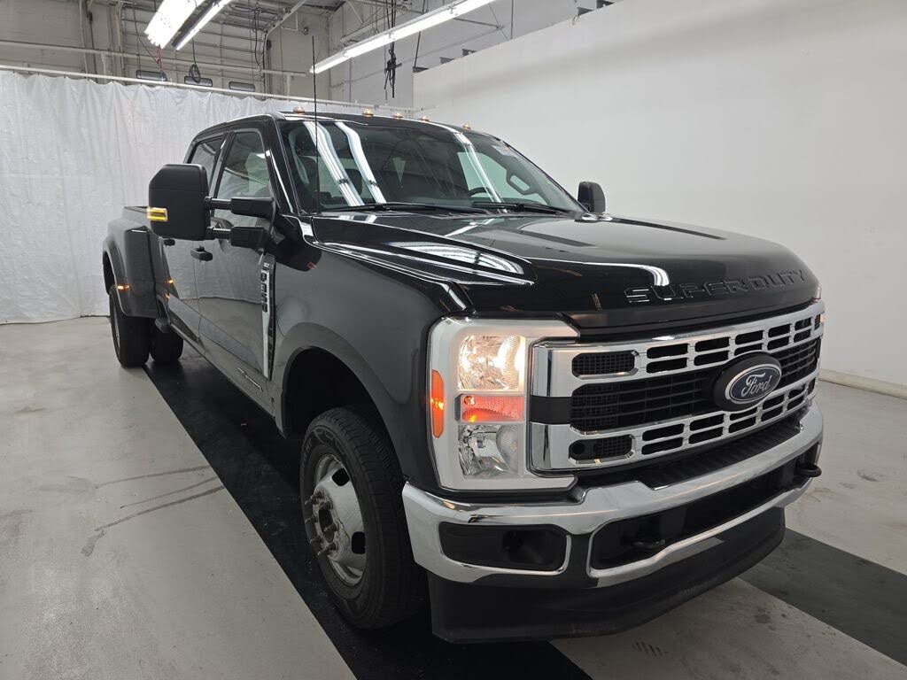 2024 Ford F-350 Super Duty XLT Crew Cab LB DRW 4WD