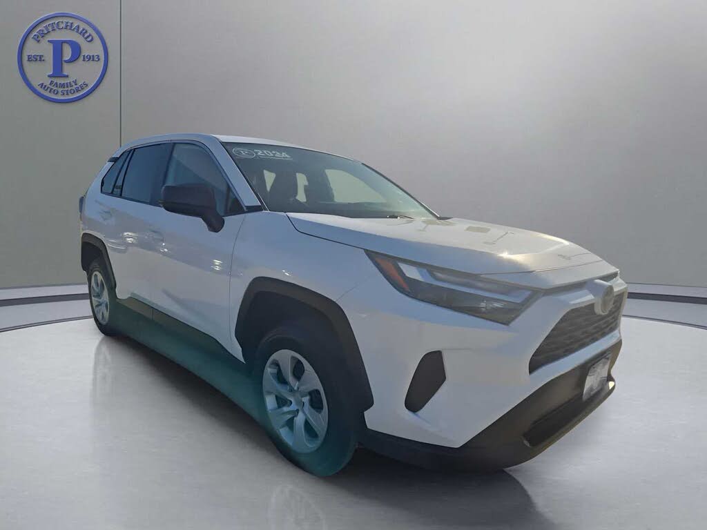 2024 Toyota RAV4 LE FWD