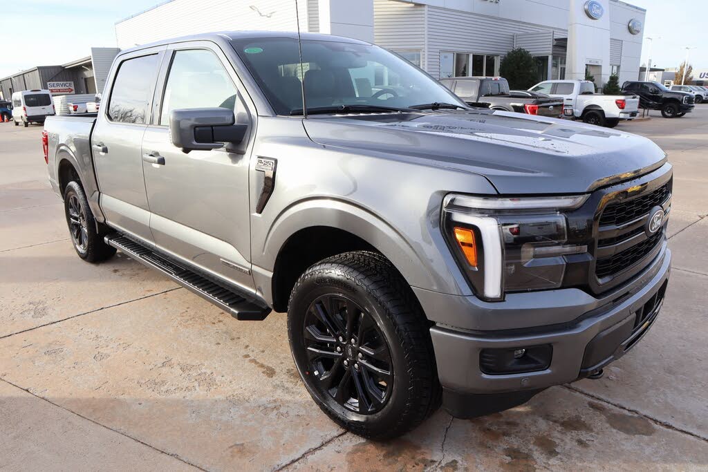 2025 Ford F-150 Lariat SuperCrew 4WD