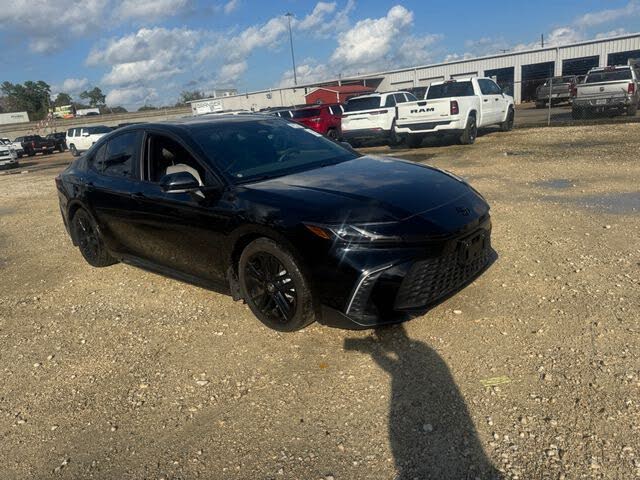 2025 Toyota Camry SE FWD