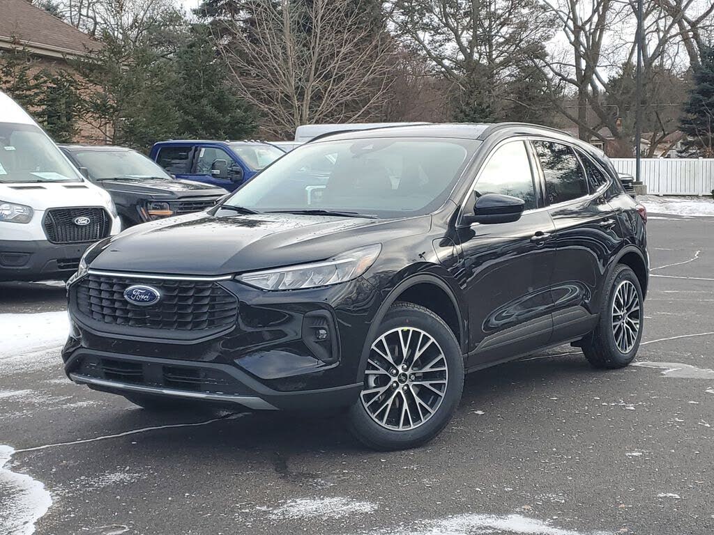 2026 Ford Escape Hybrid Plug-in FWD