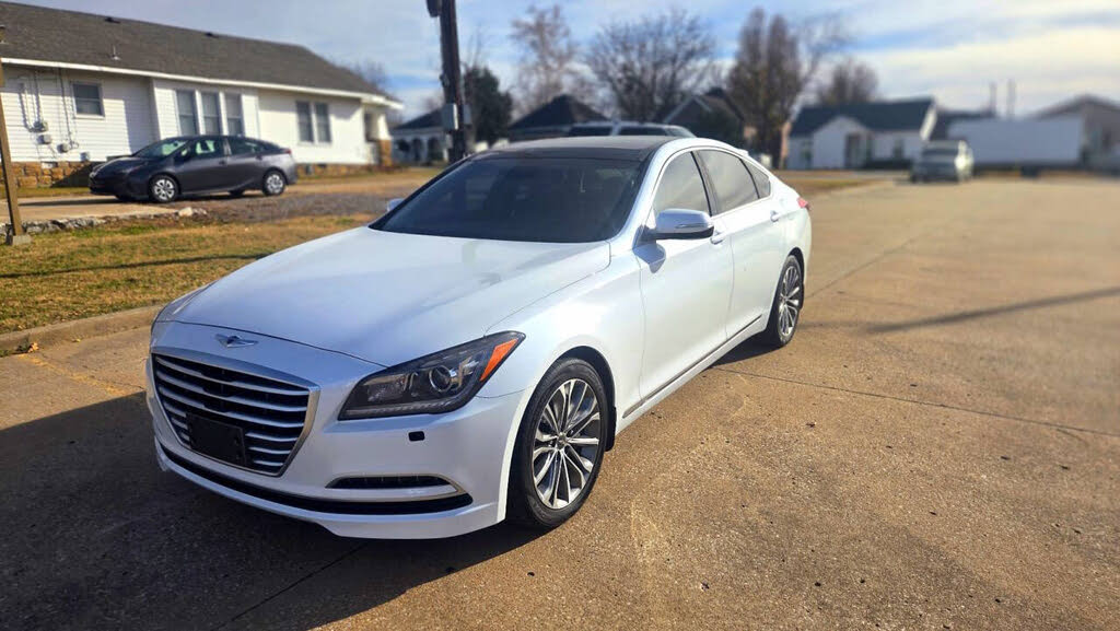 2015 Hyundai Genesis 3.8 RWD