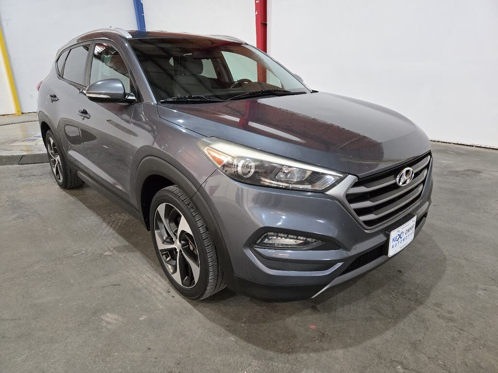 2016 Hyundai Tucson 1.6T Sport FWD with Beige Seats