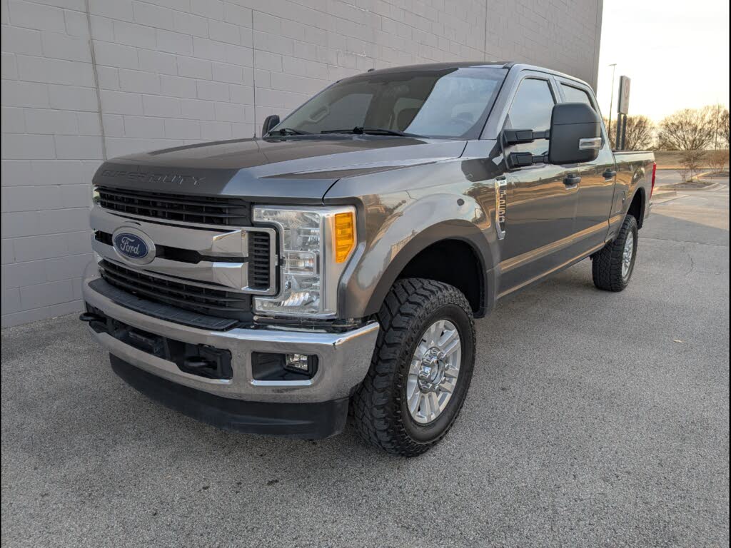 2017 Ford F-250 Super Duty XLT Crew Cab 4WD