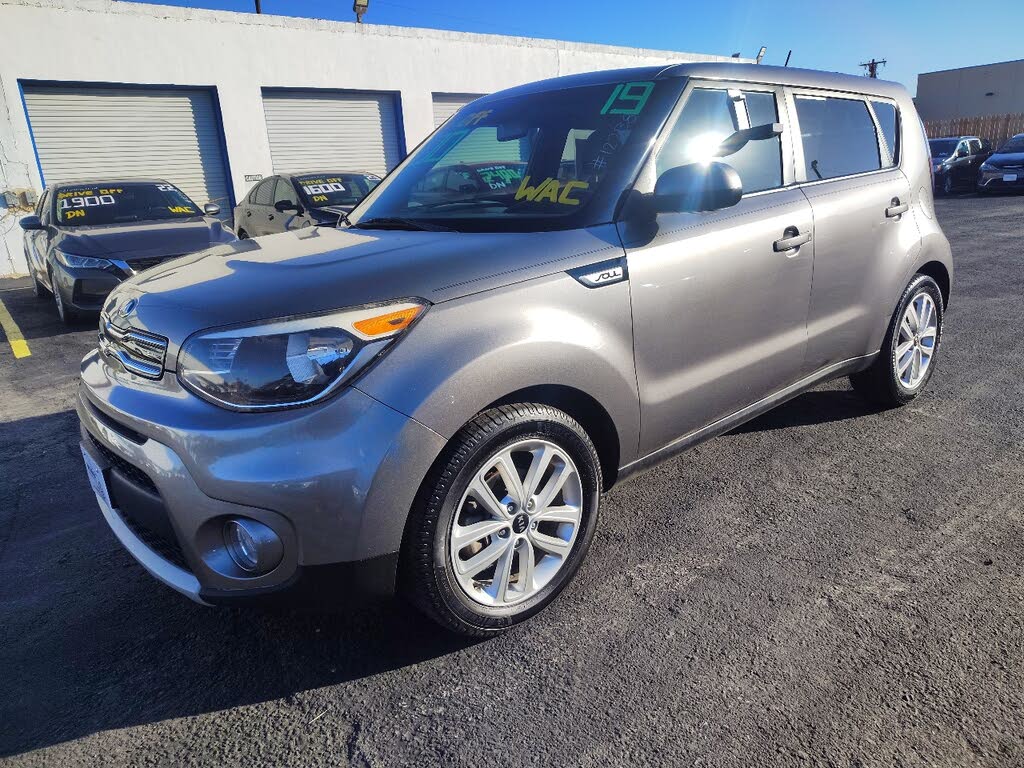 2019 Kia Soul + FWD