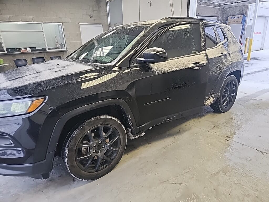 2022 Jeep Compass Altitude FWD