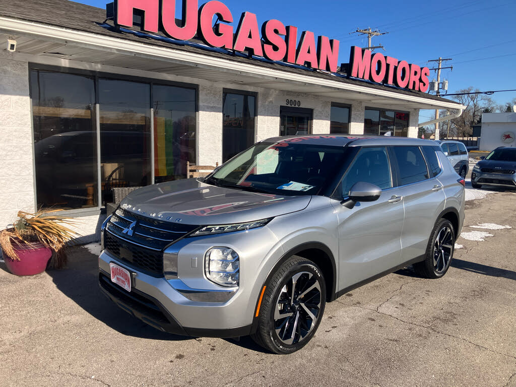 2022 Mitsubishi Outlander ES S-AWC