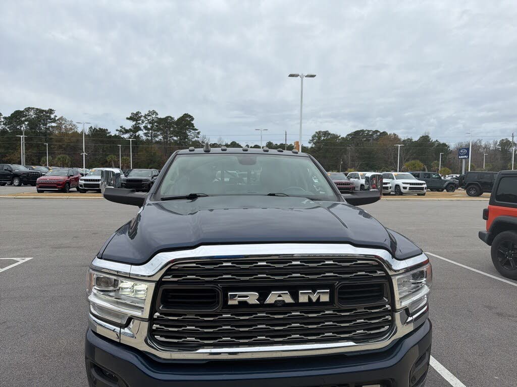 2022 RAM 3500 Limited Crew Cab LB DRW 4WD