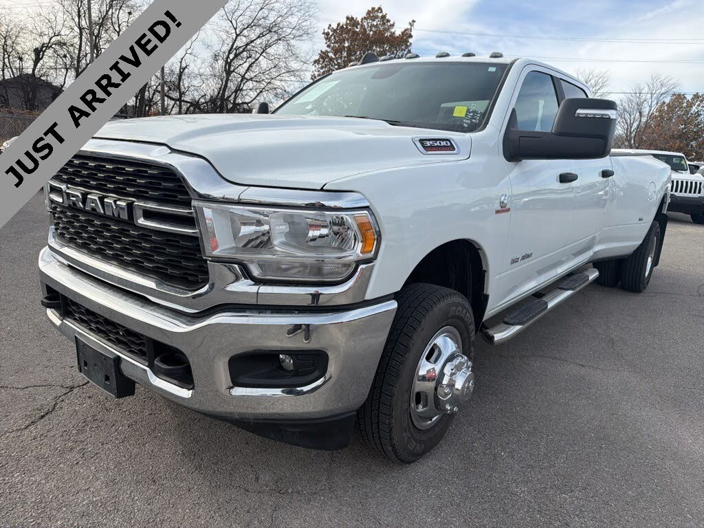 2023 RAM 3500 Big Horn Crew Cab LB DRW 4WD