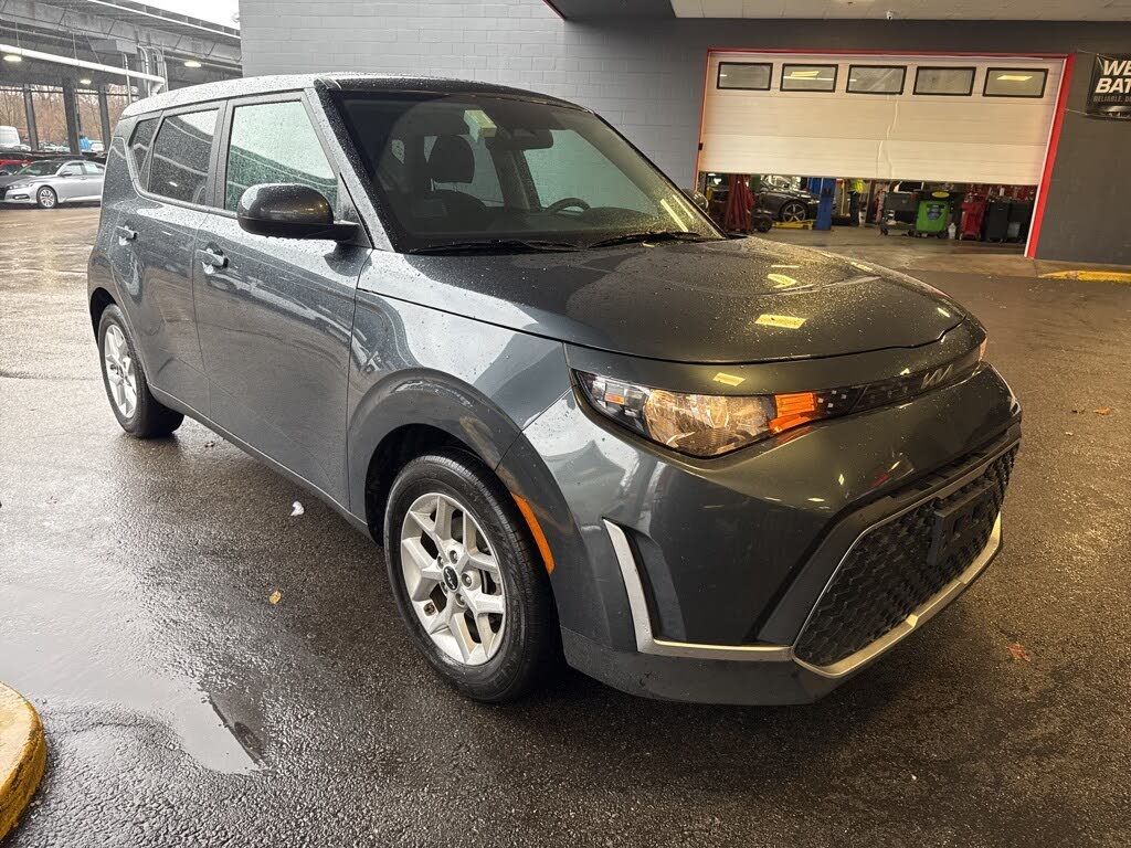 2024 Kia Soul LX FWD