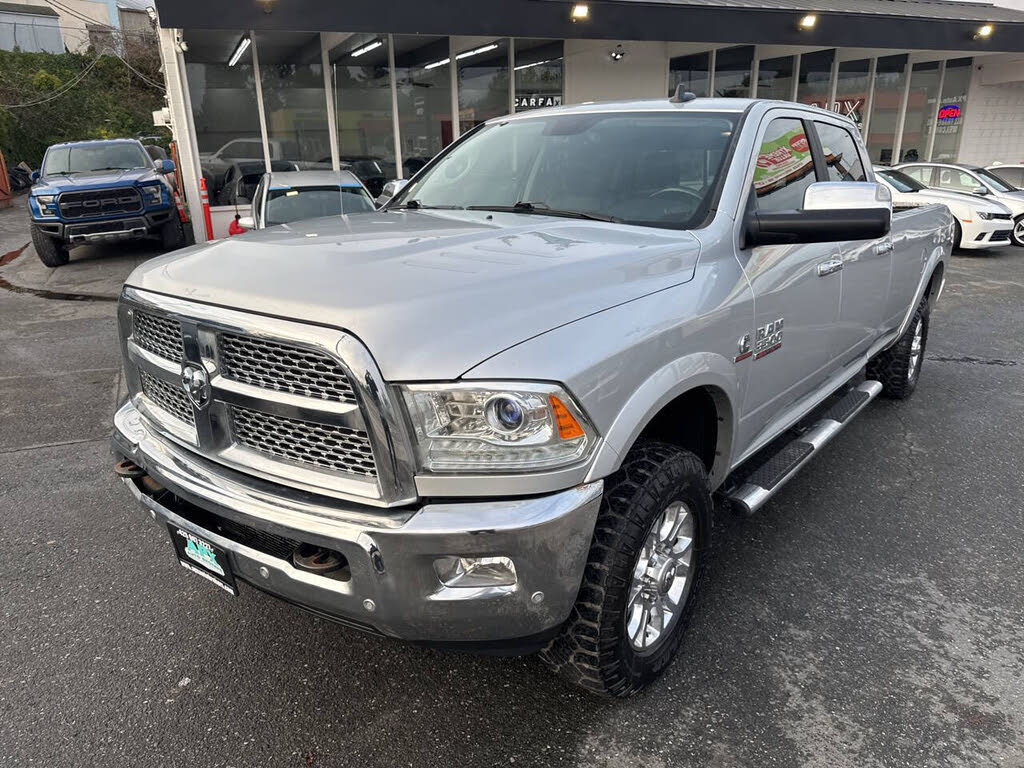 2017 RAM 3500 Laramie Crew Cab LB 4WD