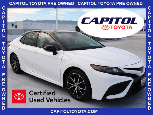 2021 Toyota Camry SE FWD