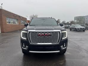 GMC Yukon XL Denali 4WD
