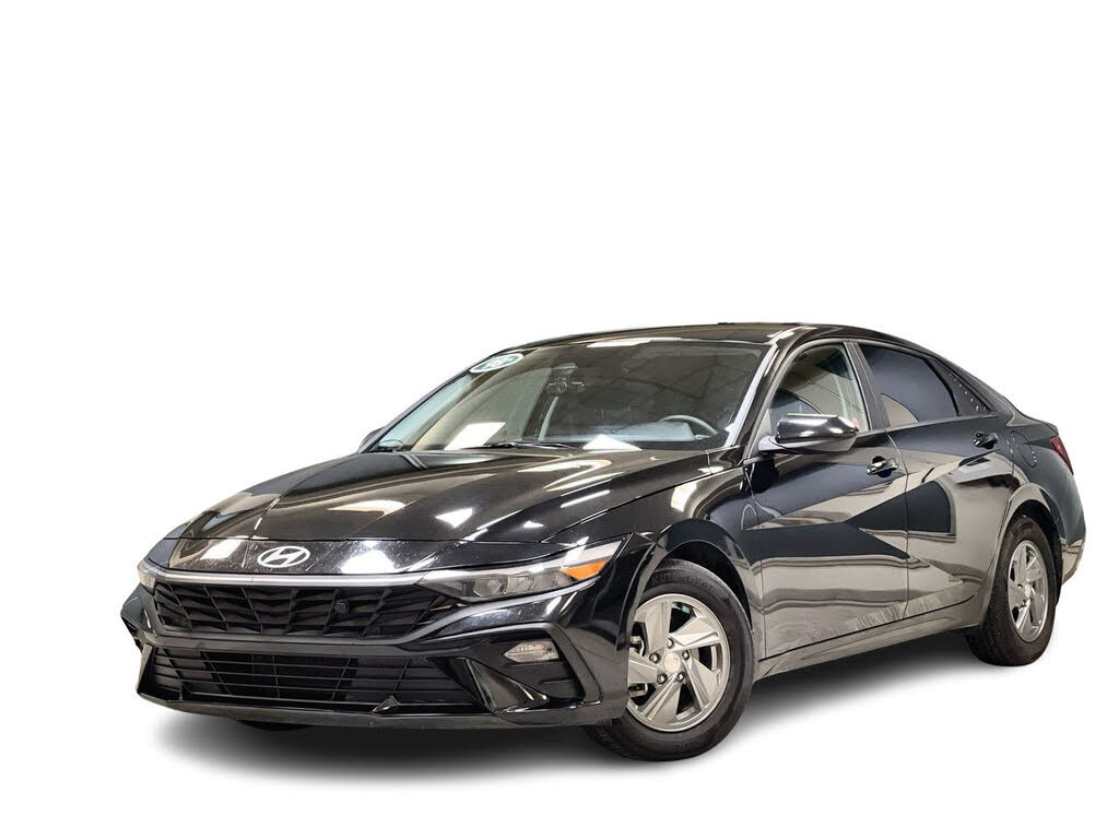 Hyundai Elantra Essential FWD 2024