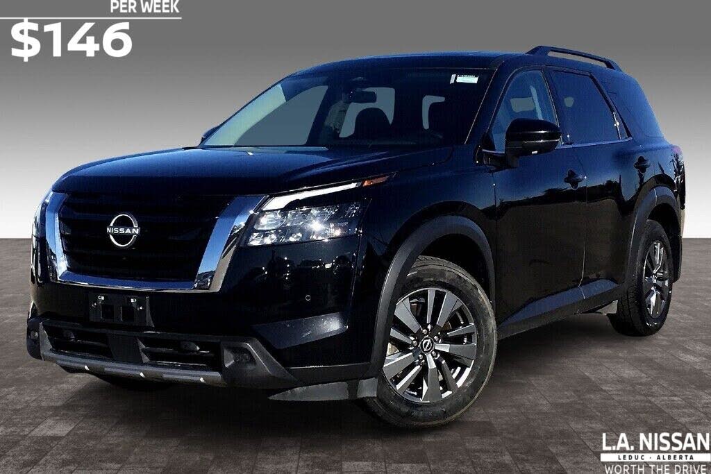 Nissan Pathfinder SV 4WD 2024