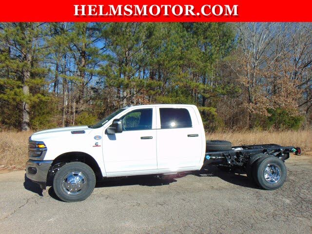 2026 RAM 3500 Chassis Tradesman Crew Cab LB DRW 4WD