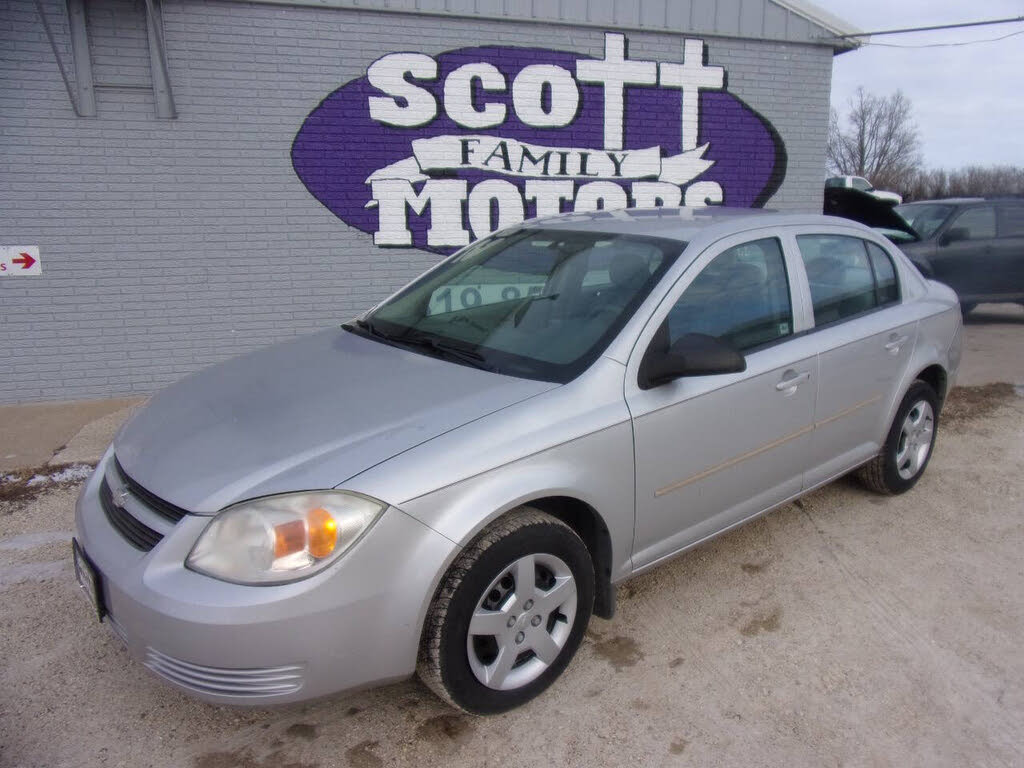 2005 Chevrolet Cobalt Sedan FWD