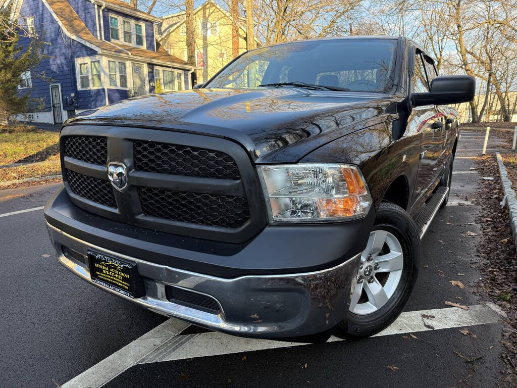 2014 RAM 1500 Express Crew Cab 4WD
