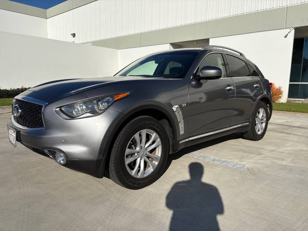 2017 INFINITI QX70 AWD