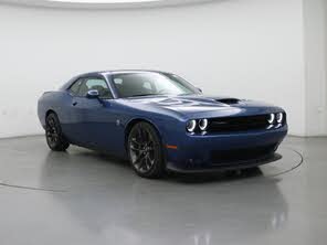Dodge Challenger R/T Scat Pack RWD