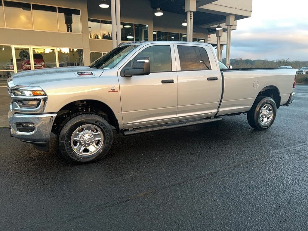 2026 RAM 2500 Tradesman Crew Cab LB 4WD