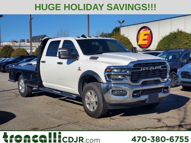 2026 RAM 3500 Chassis Tradesman Crew Cab LB 4WD